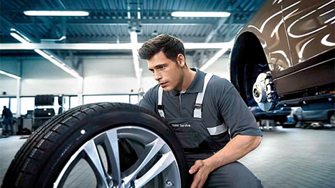 Szervizelés a BMW Glass márkaszervizben, Békéscsaba